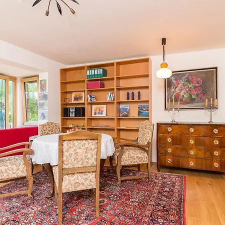 Badehaus Sattnitz * Klagenfurt am Woerthersee